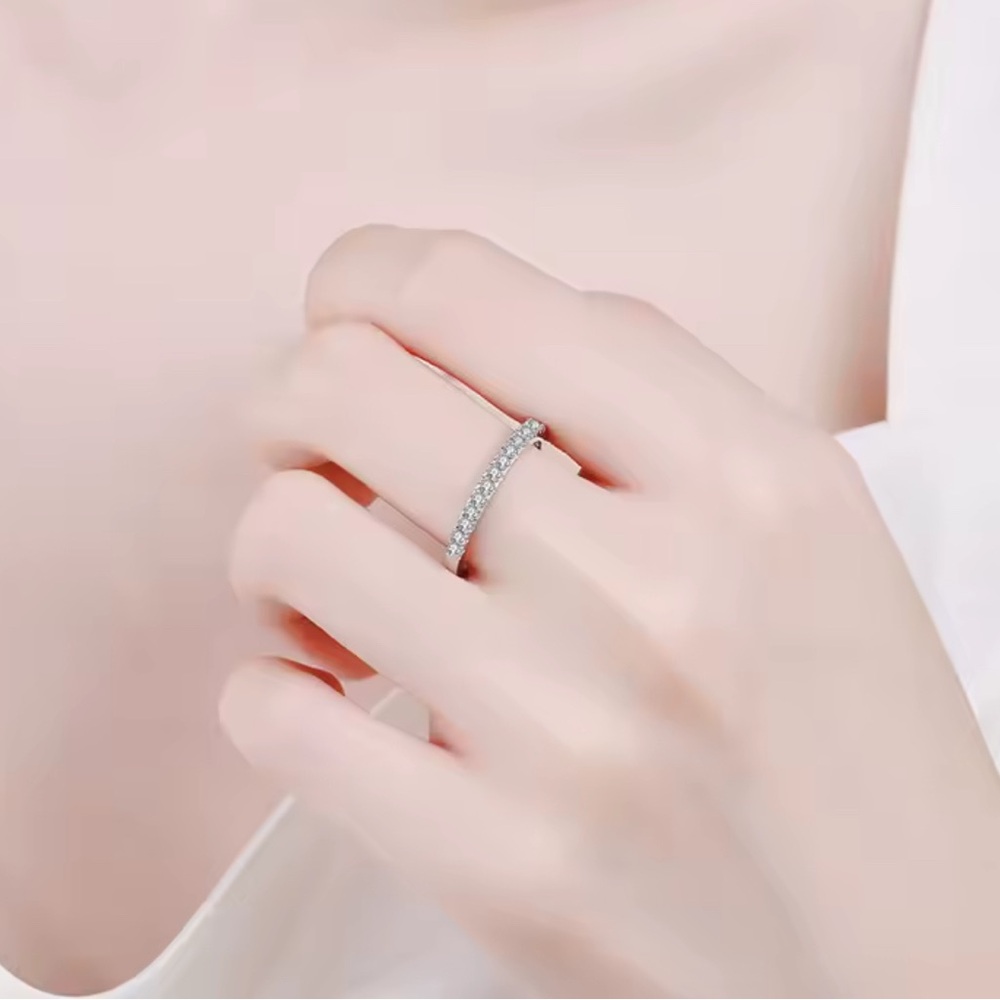 Certified 0.1ct Moissanite Band in 18K Gold